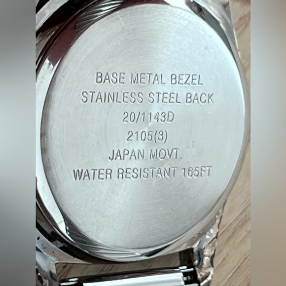 Armitron Men’s Watch Black Dial Day Date Window Two Tone Stretch Bracelet - Picture 8 of 11